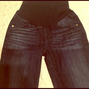 A pea in the pod crop jeans